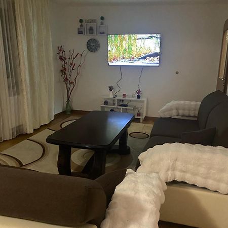 Apartment Dzeni SJJ Eksteriør billede