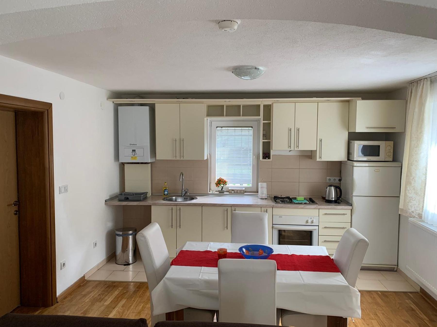 Apartment Dzeni SJJ Eksteriør billede